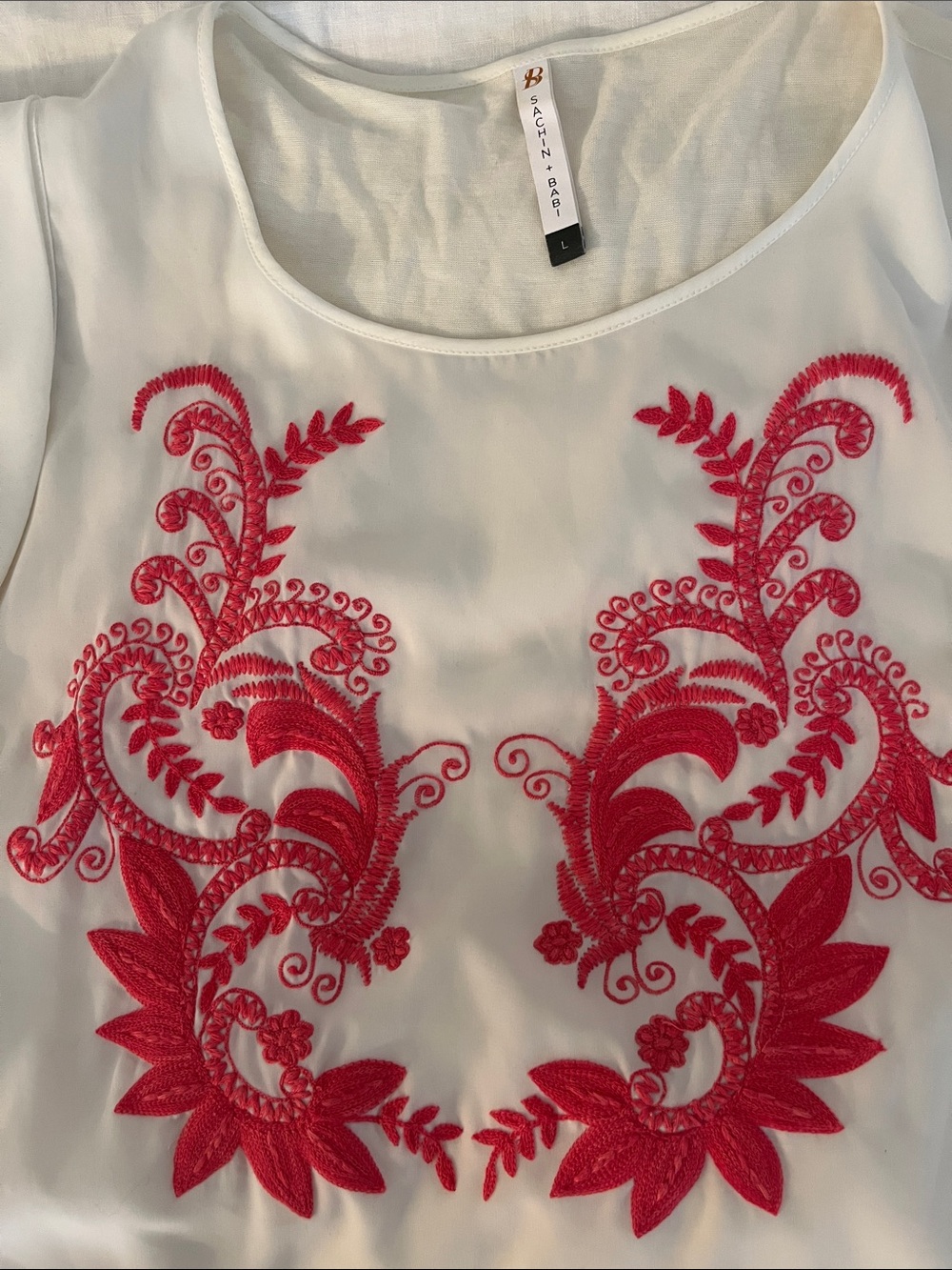 Sachin + Babi White Sleeveless Top with Red Embroidered Motif